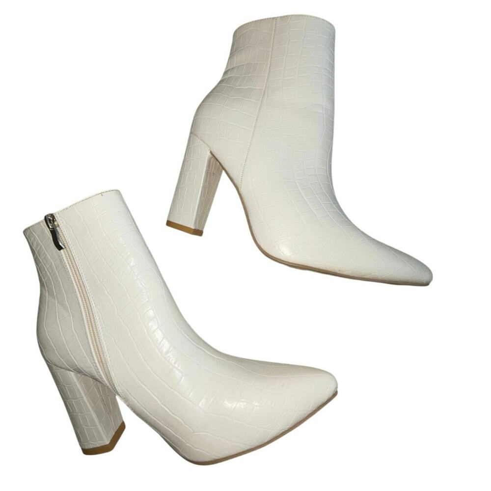 NWOT White Crocodile Pattern Faux Leather High Heel Ankle Boots  EU 39 / US 8.5 - Picture 9 of 12